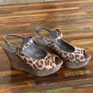 Nicole Size 10 Leopard Platform Sandals LIKE NEW